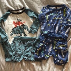 Tea collection 2 pr pajama bundle 2T GUC